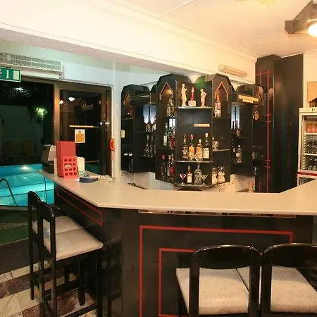 Saturn Hotel 3*