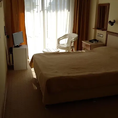Saturn Hotel Kusadasi
