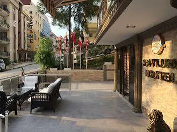Hotel Saturn 3*