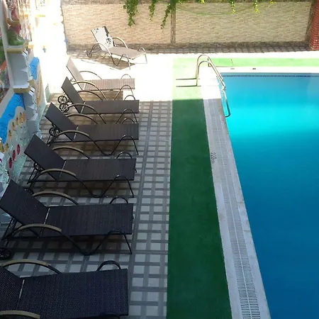 Saturn Hotel