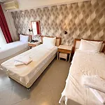 Saturn Hotel 3*