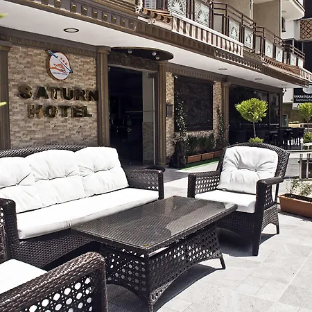 فندق Saturn